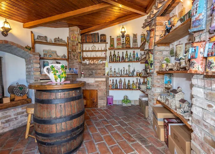 Feriehus Mirela, A Romantic And Charming Pool