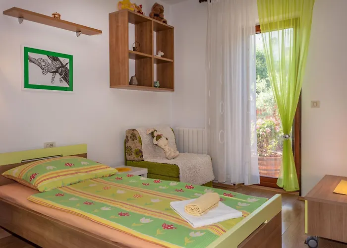 Mirela, A Romantic And Charming Pool * Nedeščina